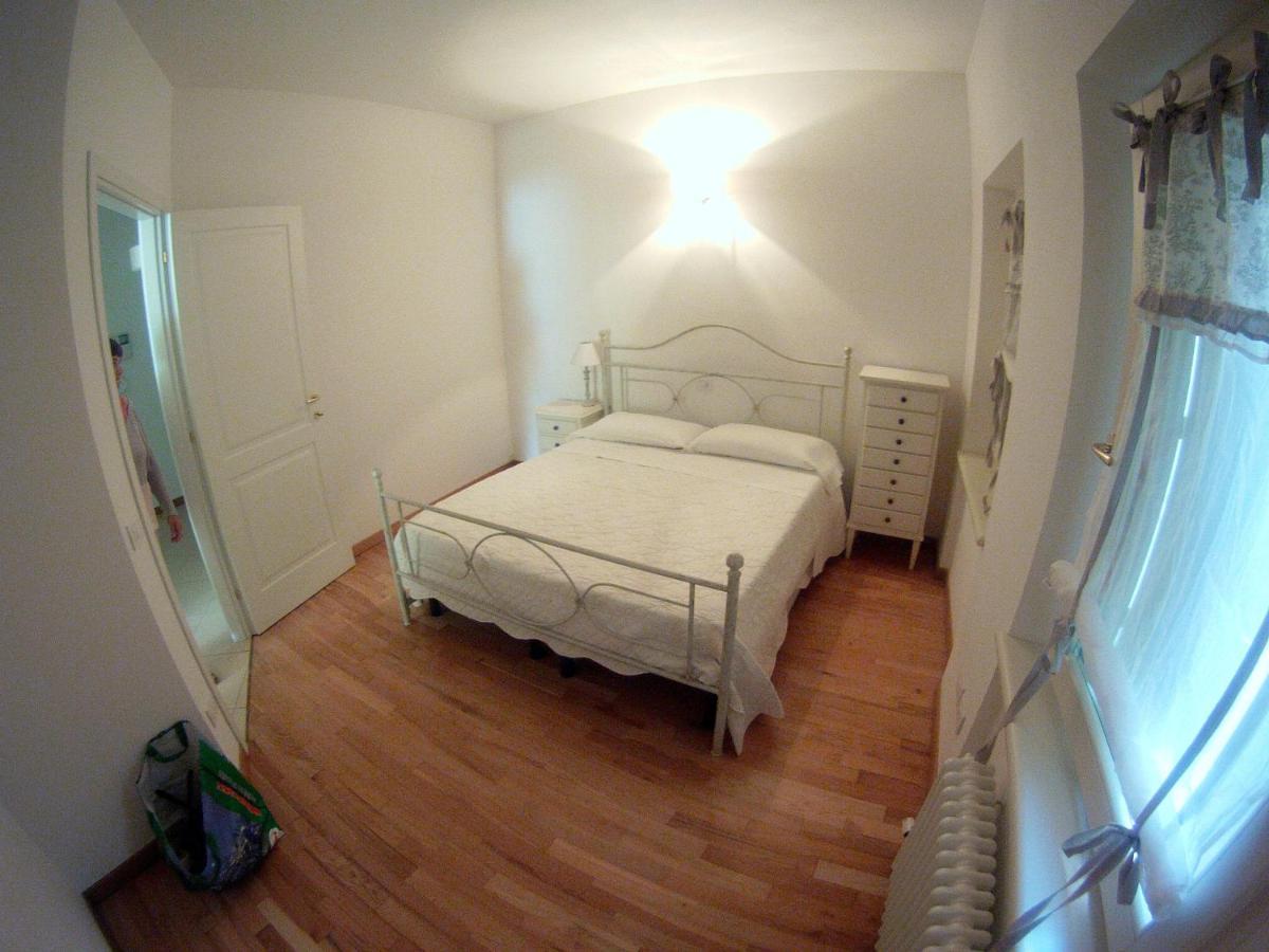 Charmante Apartament Lake Front มัลเชซิเน ภายนอก รูปภาพ