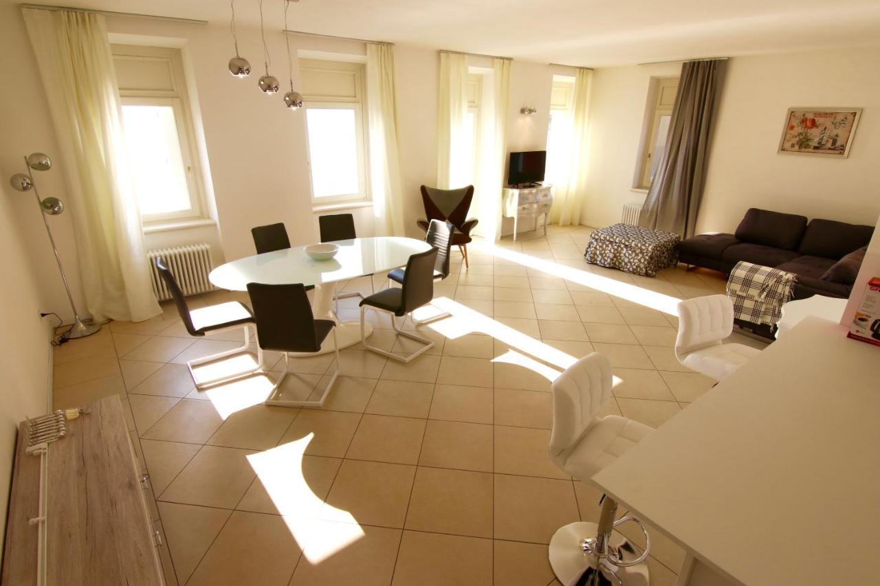 Charmante Apartament Lake Front มัลเชซิเน ภายนอก รูปภาพ